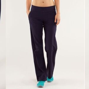 Lululemon Run: Dog Runner Pant Black Swan Navy Blue size 6